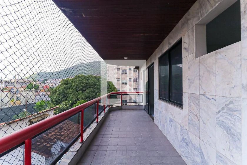 Washing machine in a 3-bedroom apartment, 131 m² — photo 18