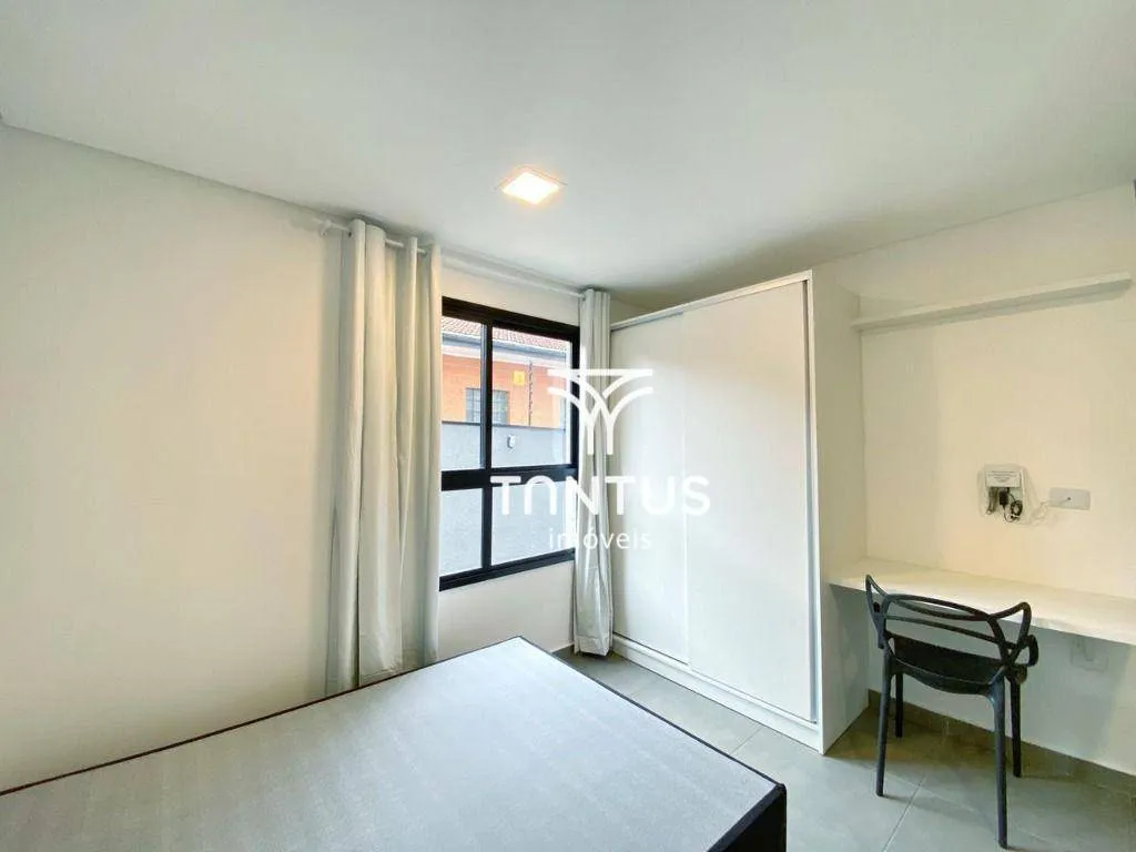 Furnished 19 m² studio with 1 bedroom and 1 bathroom — photo 6