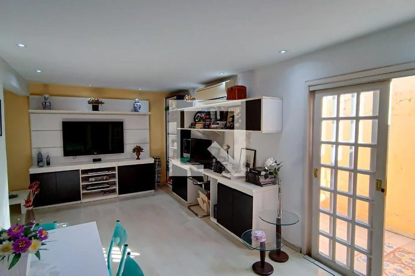 Rental house with 3 bedrooms and an open-plan kitchen — photo 21