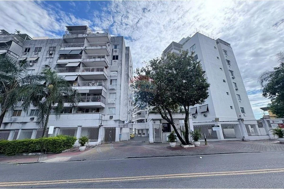 Furnished 3-bedroom apartment with 2 en-suites — photo 10