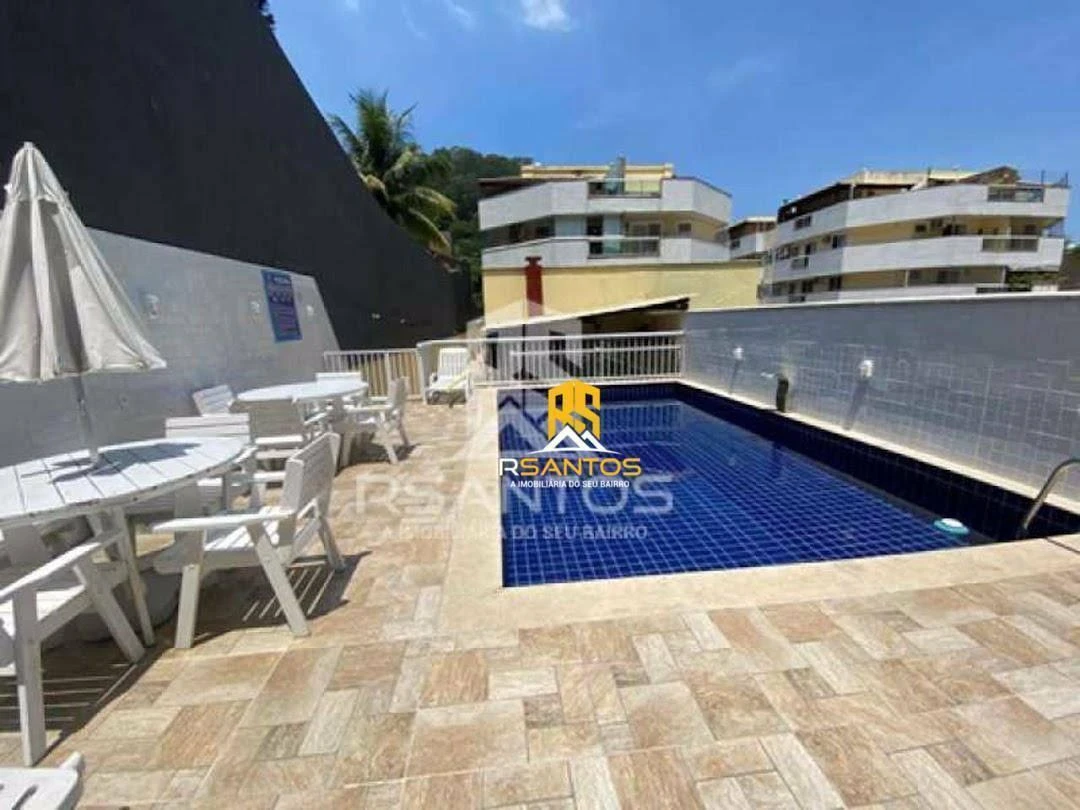2-bedroom apartment in a building with a pool — photo 10