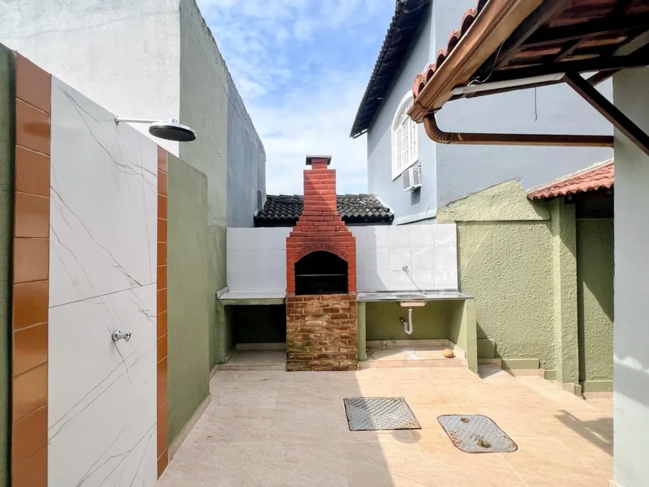 House, 285 m², with a grill on the balcony — photo 3