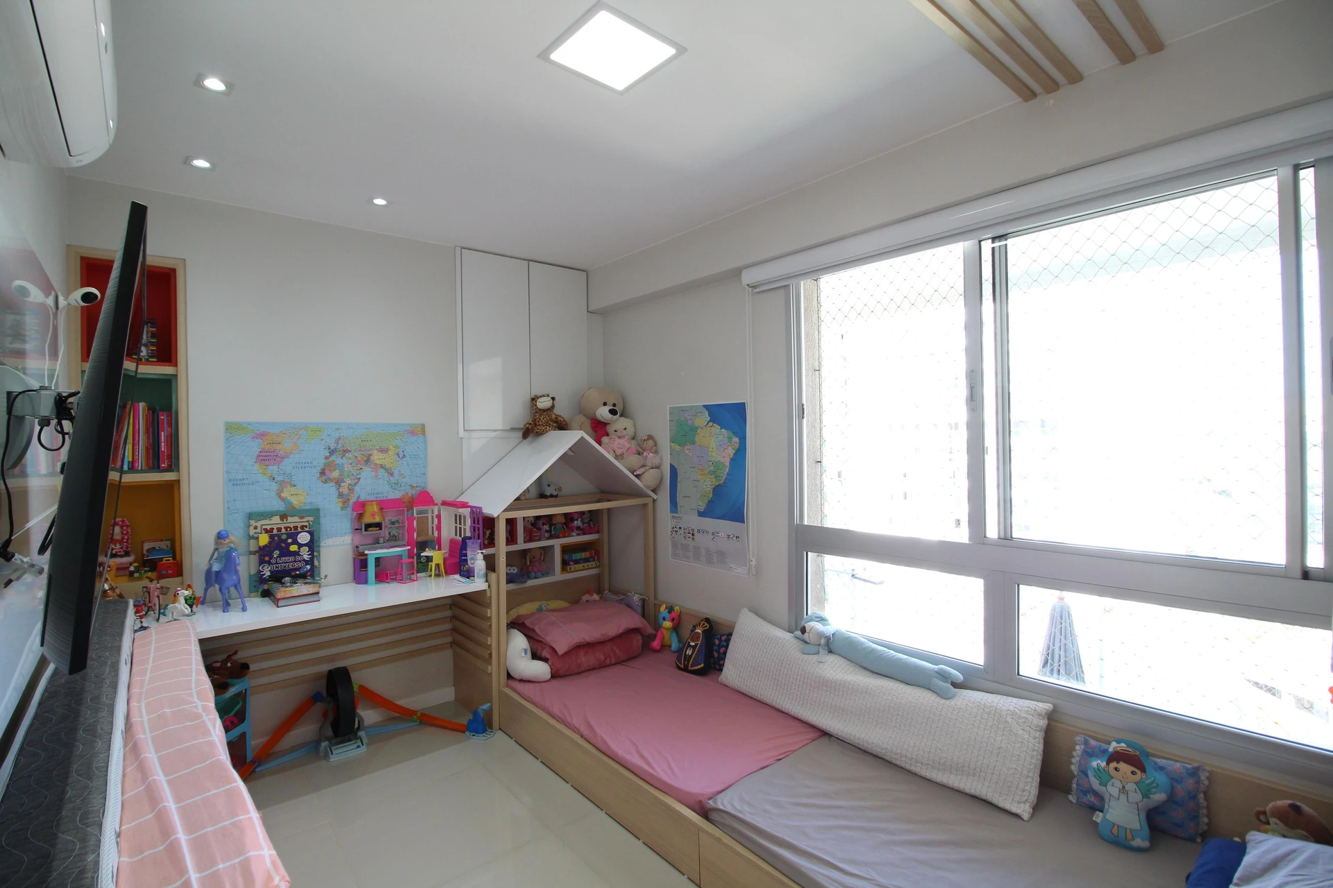 Rental apartment with 4 bedrooms and 4 bathrooms — photo 3