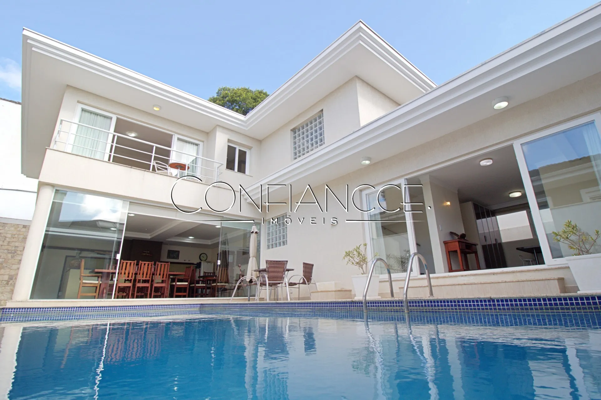 House with private garden and your own BBQ area