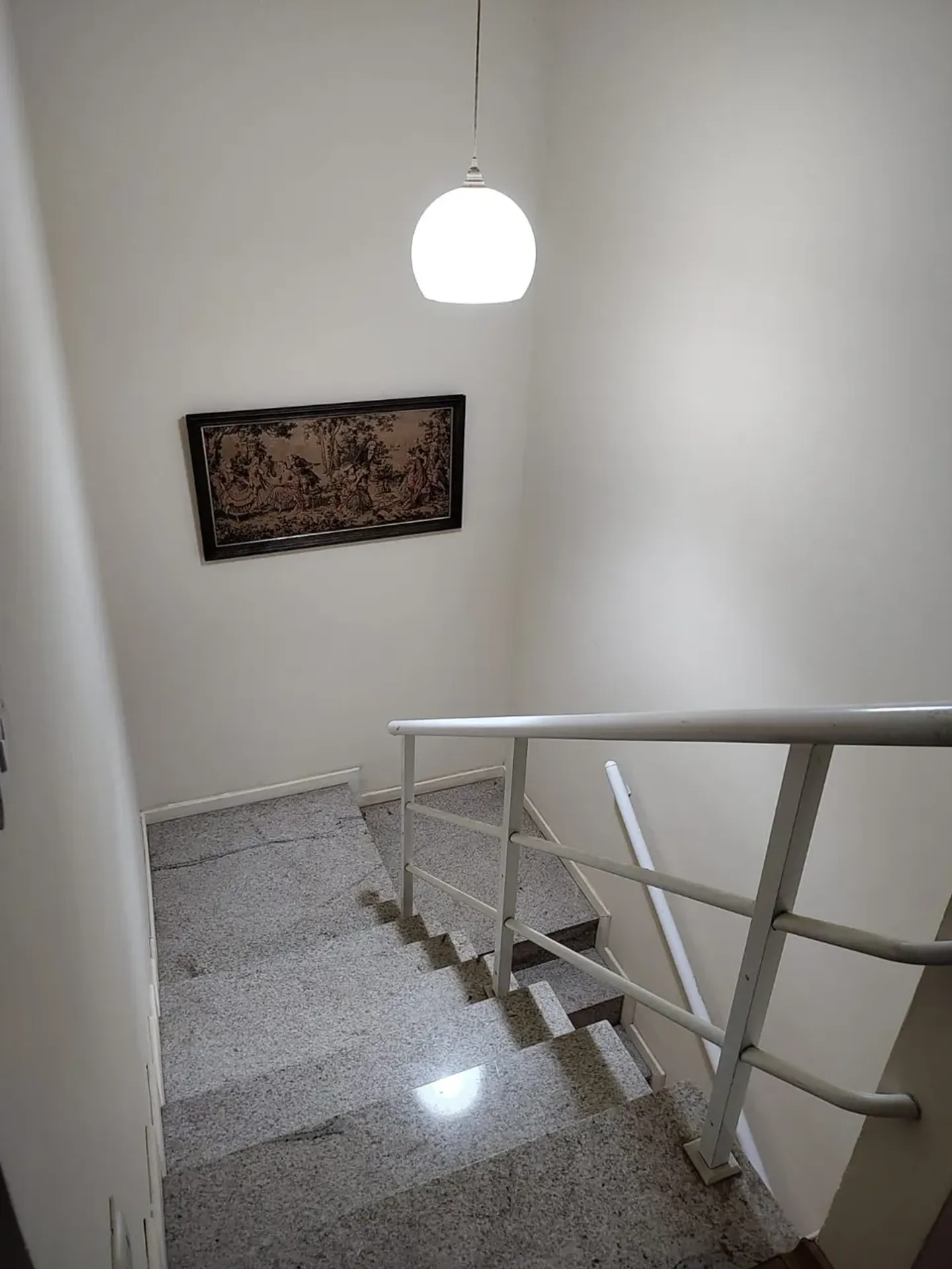 Unfurnished 188 m² house with 4 bedrooms and 4 bathrooms — photo 26
