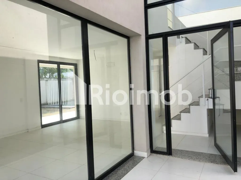 Duplex house with 3 suites and 5 bathrooms, 366 m² — photo 8