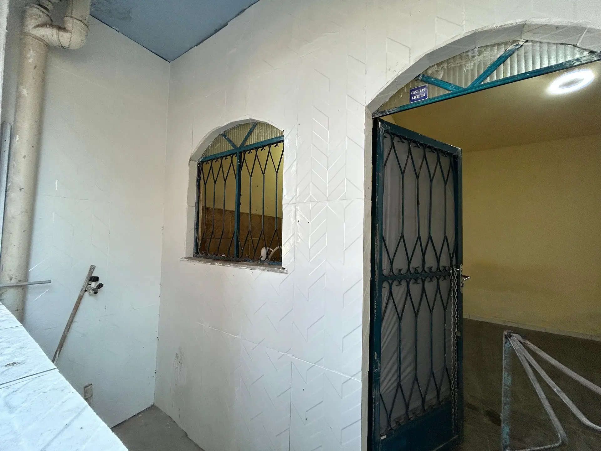 Unfurnished studio for rent with 1 bedroom and 1 bath
