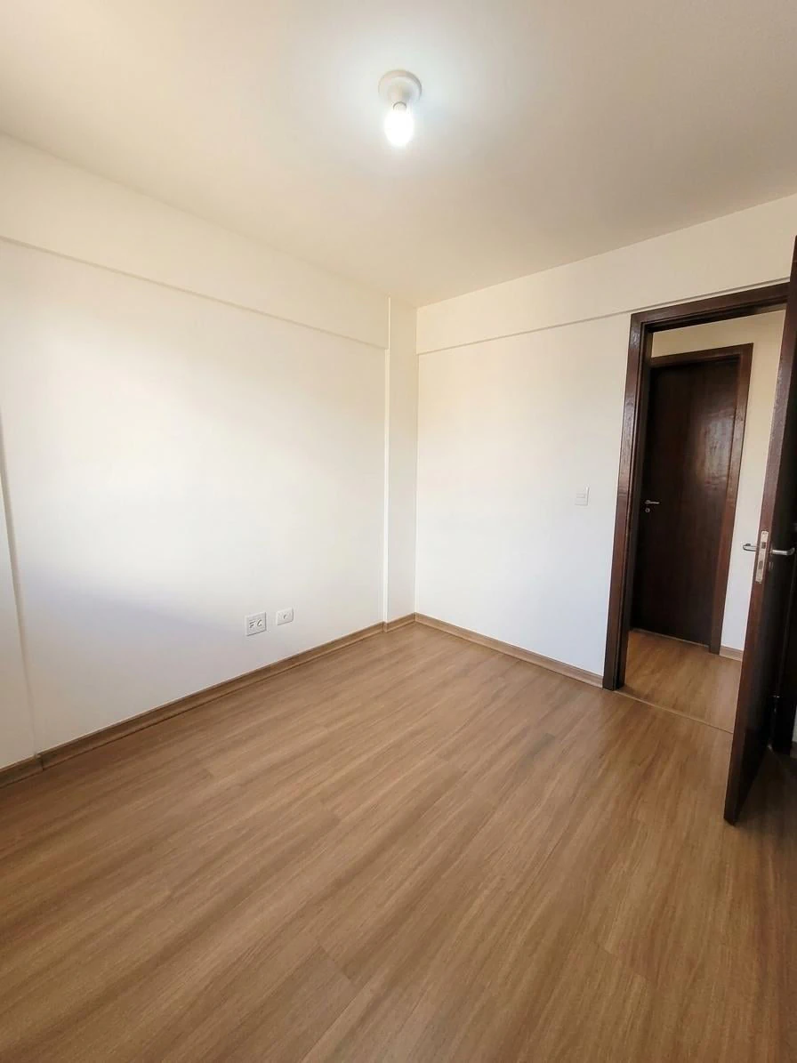 2-bedroom apartment with a washing machine in Curitiba — photo 13