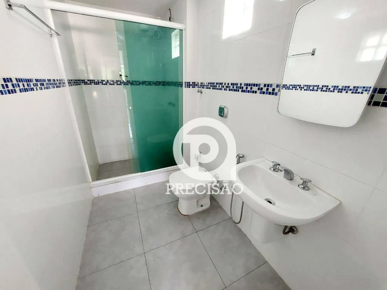 70 m² apartment with laundry area and 1 bedroom — photo 10