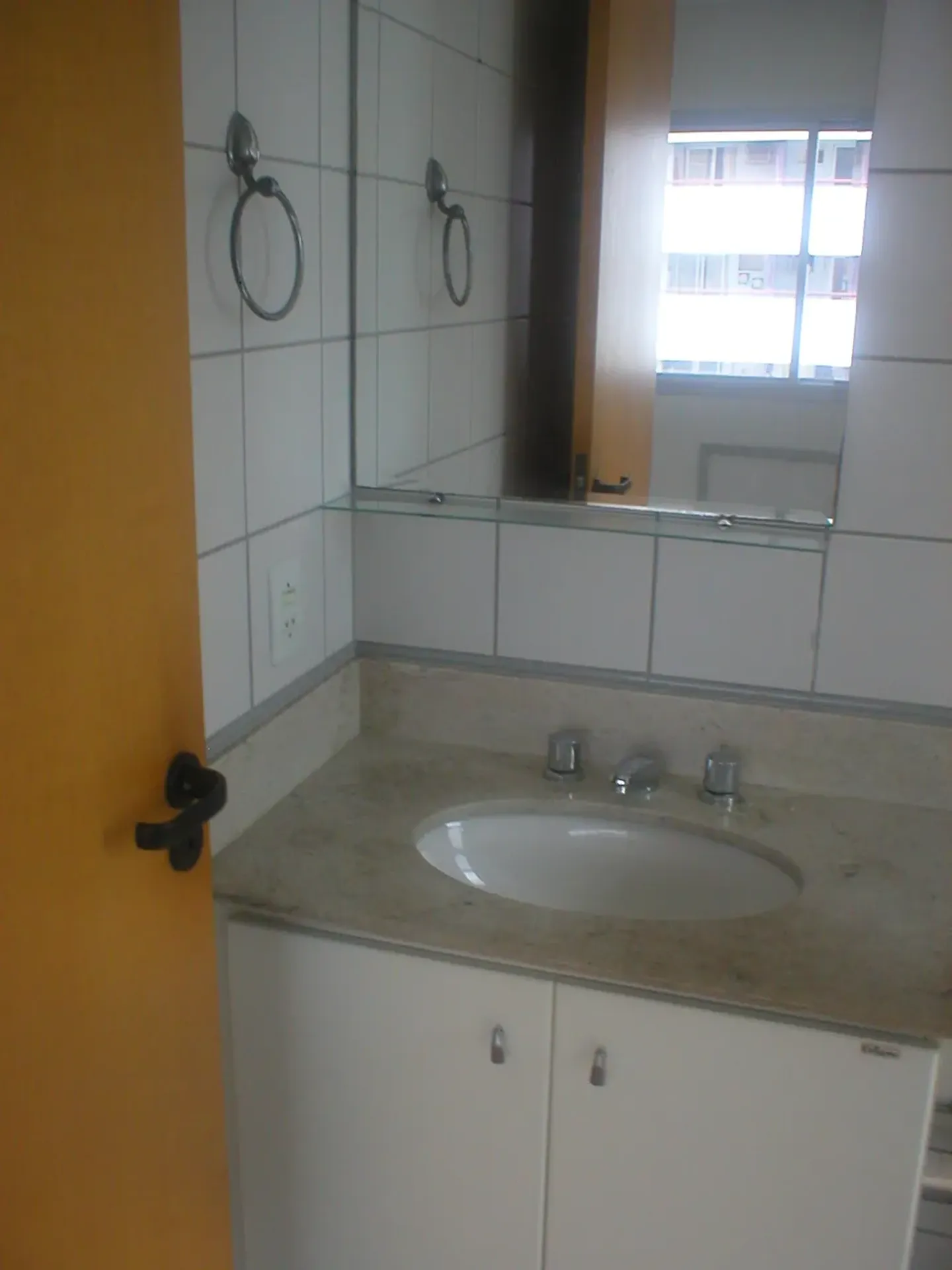 2-bedroom apartment in a building with a sauna — photo 19