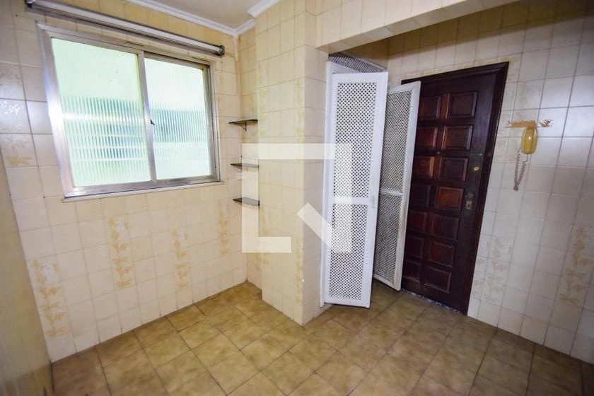 Apartment, 69 m², with wood or laminate floors — photo 27
