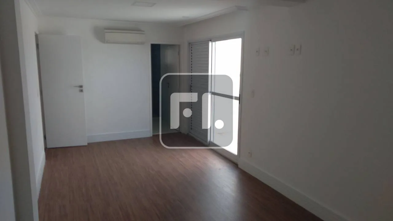 Casa com 4 dormitórios e varanda envidraçada — photo 13