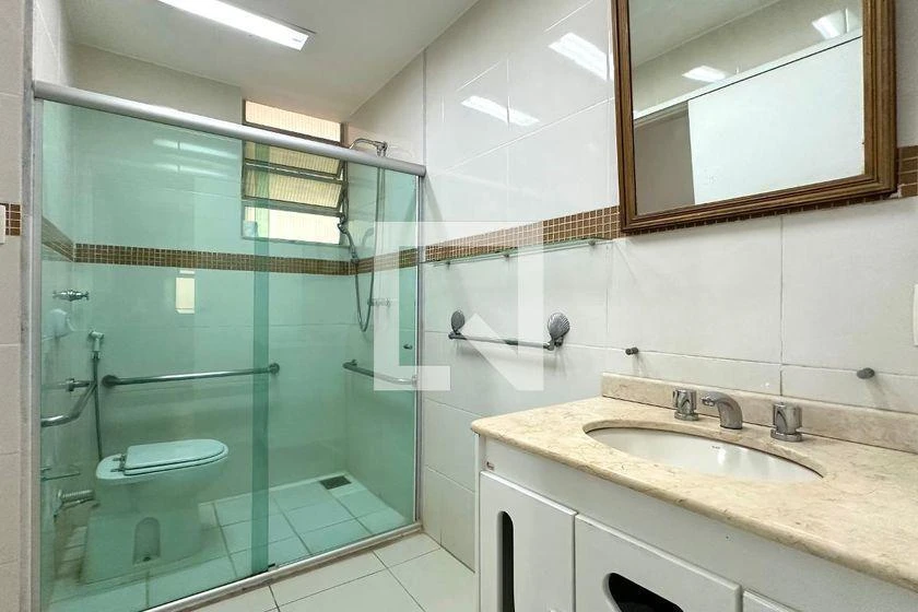 Деревянный пол или ламинат и 3 спальни: квартира 114 м² — photo 35