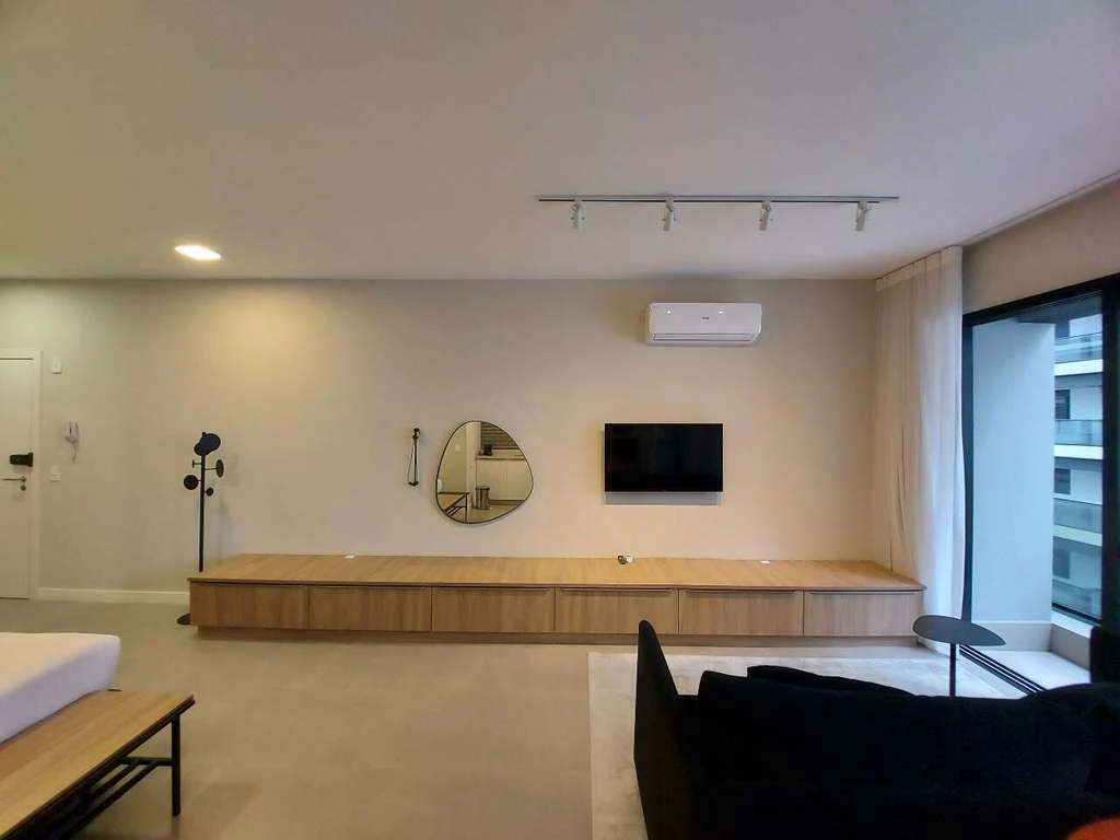Furnished 1-bedroom apartment with a balcony — photo 5