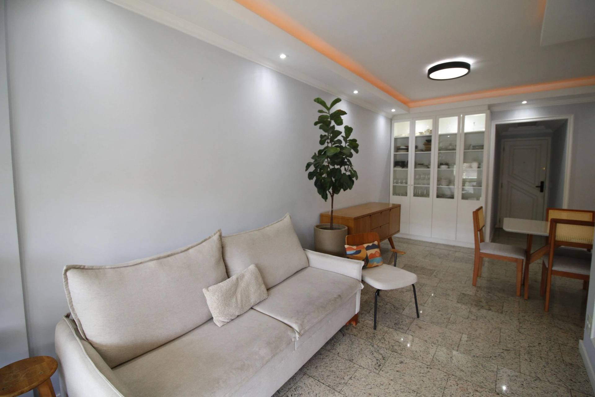 3-bedroom apartment in a building with a pool
