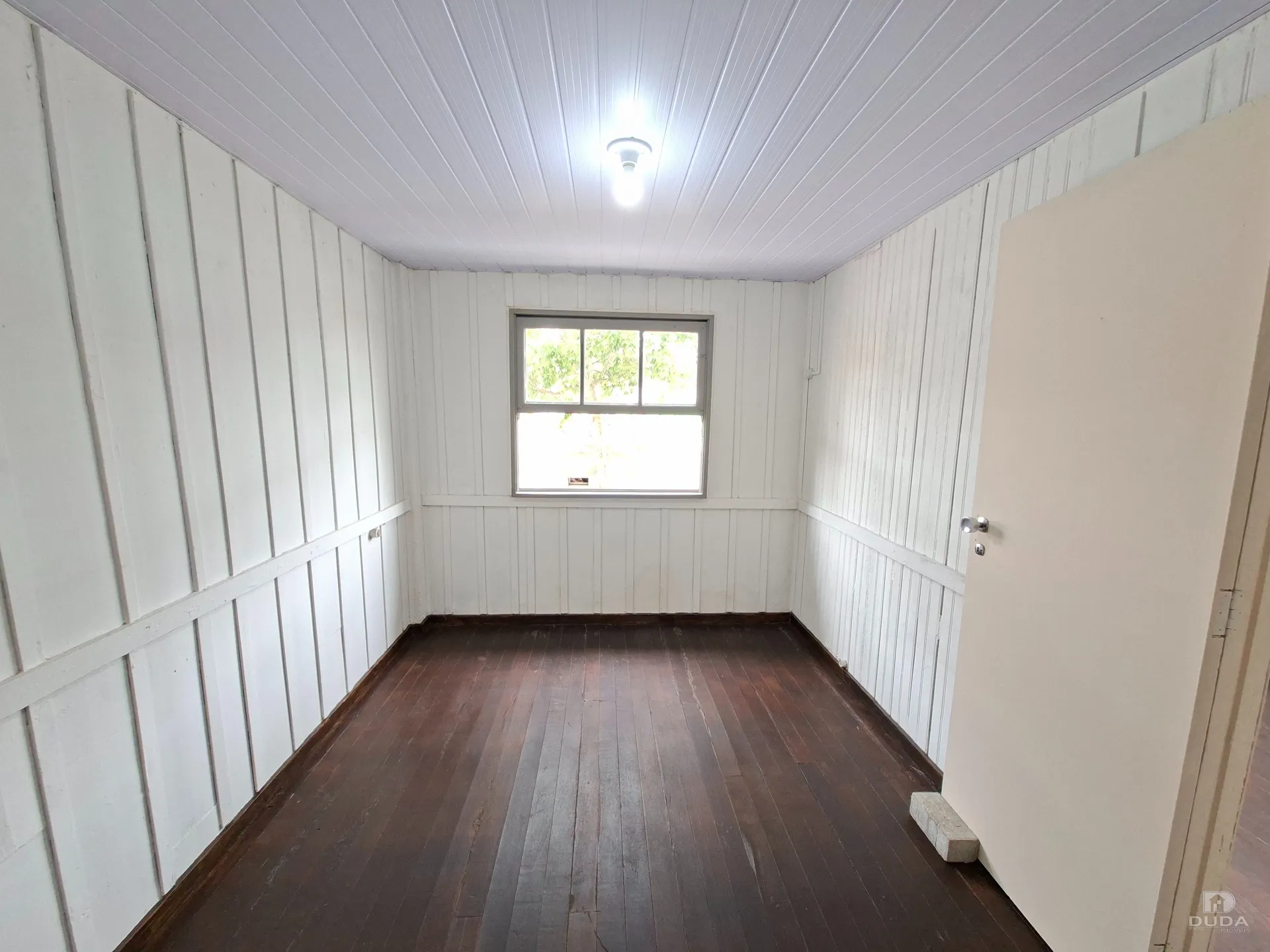 3-bedroom house with a walk-in closet in Florianópolis — photo 11