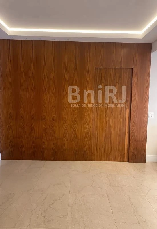 Furnished 190 m² apartment with 4 bedrooms and 4 parking — photo 38