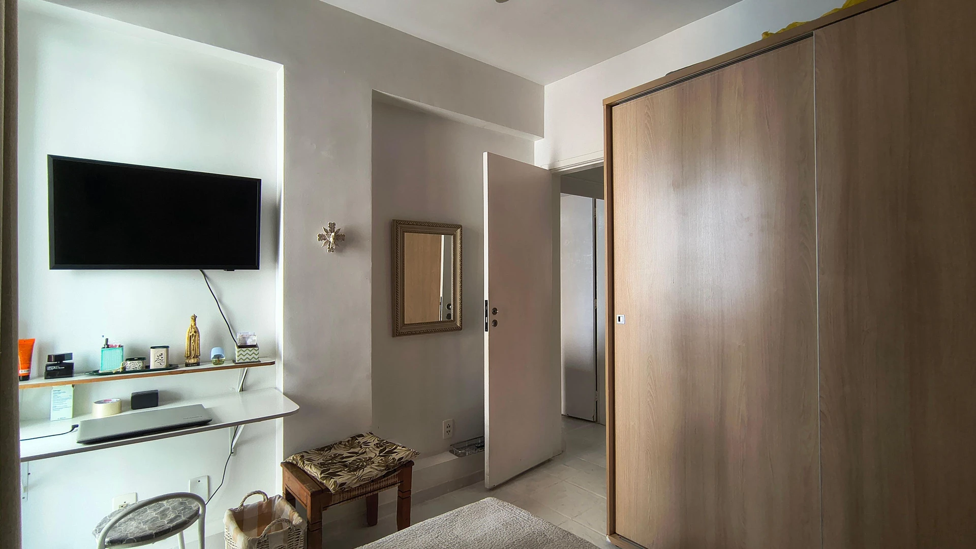 Apartamento mobiliado com mesa de trabalho e 4 quartos — photo 38