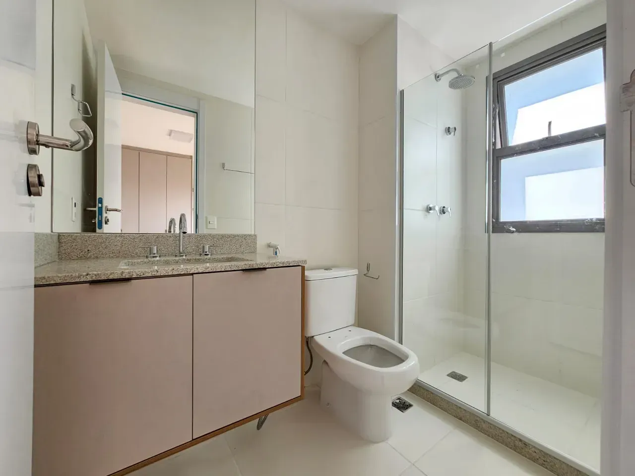Apartamento de 156 m² com 4 quartos e 5 banheiros — photo 10