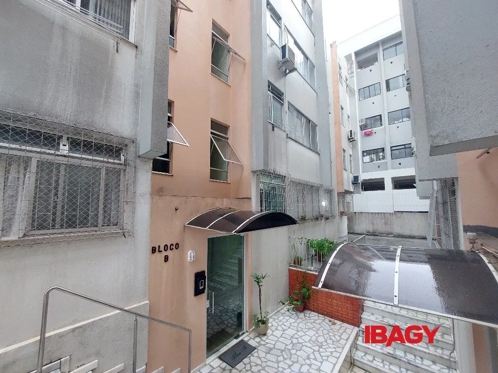 Apartamento amueblado con cocina a gas y 2 dormitorios — photo 21