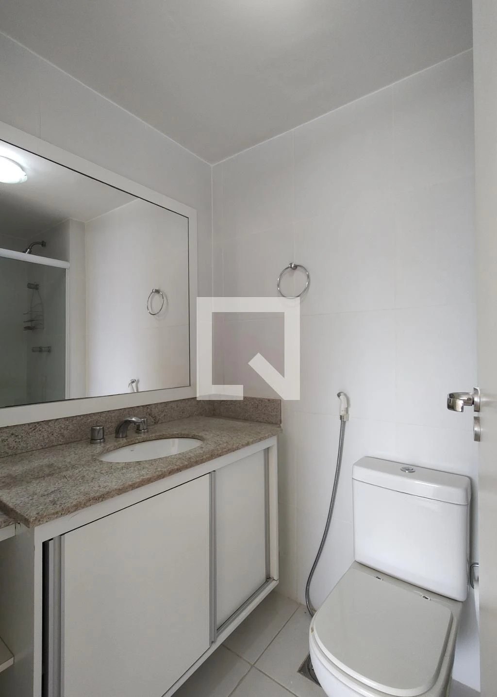 Apartamento, 70 m², com janelas do piso ao teto — photo 16