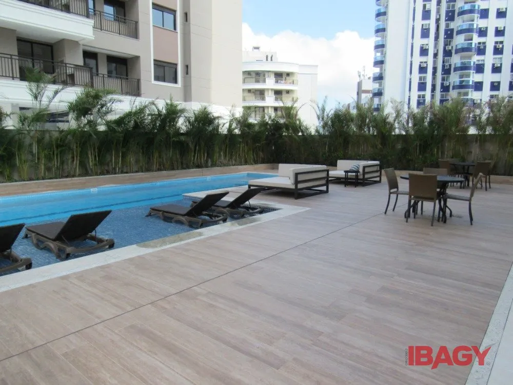 2-bedroom apartment in a building with a sauna — photo 51
