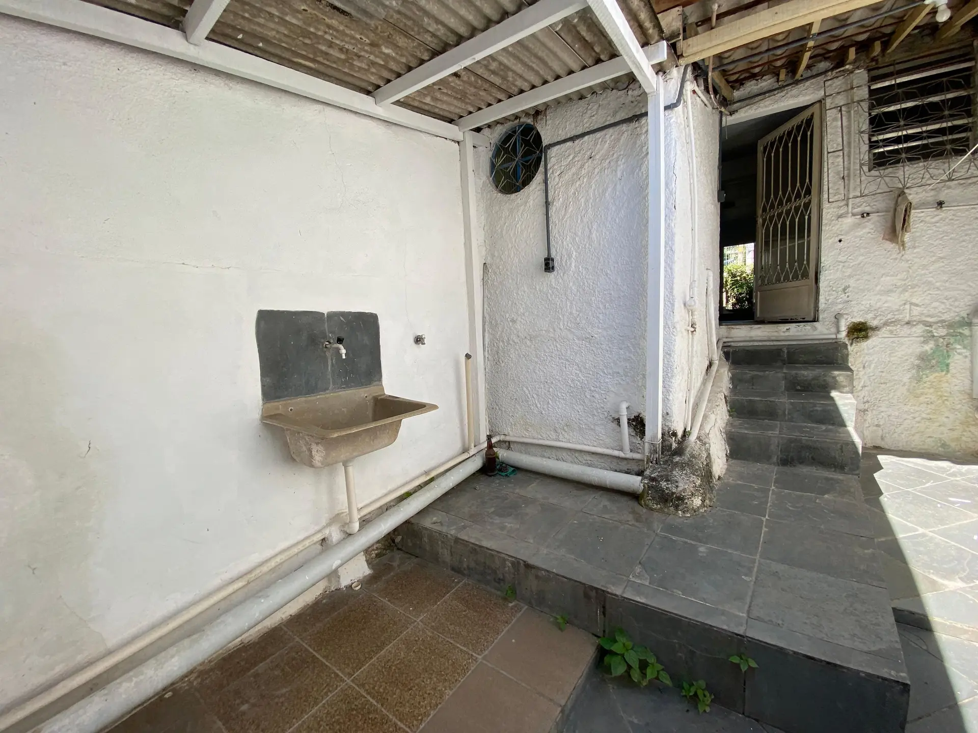 One-bedroom house with a garden