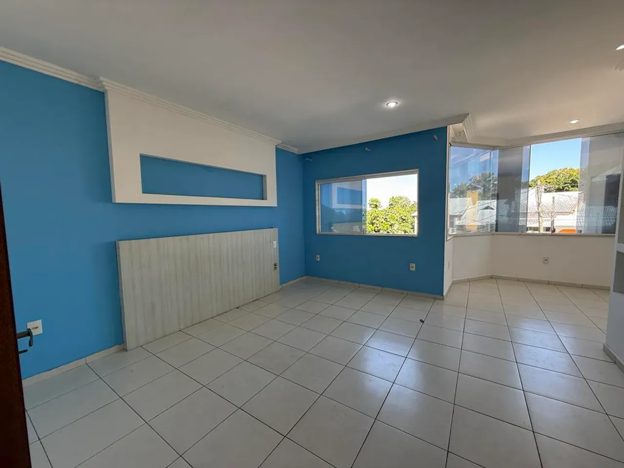 Duplex house with 4 bedrooms and 5 bathrooms — photo 26