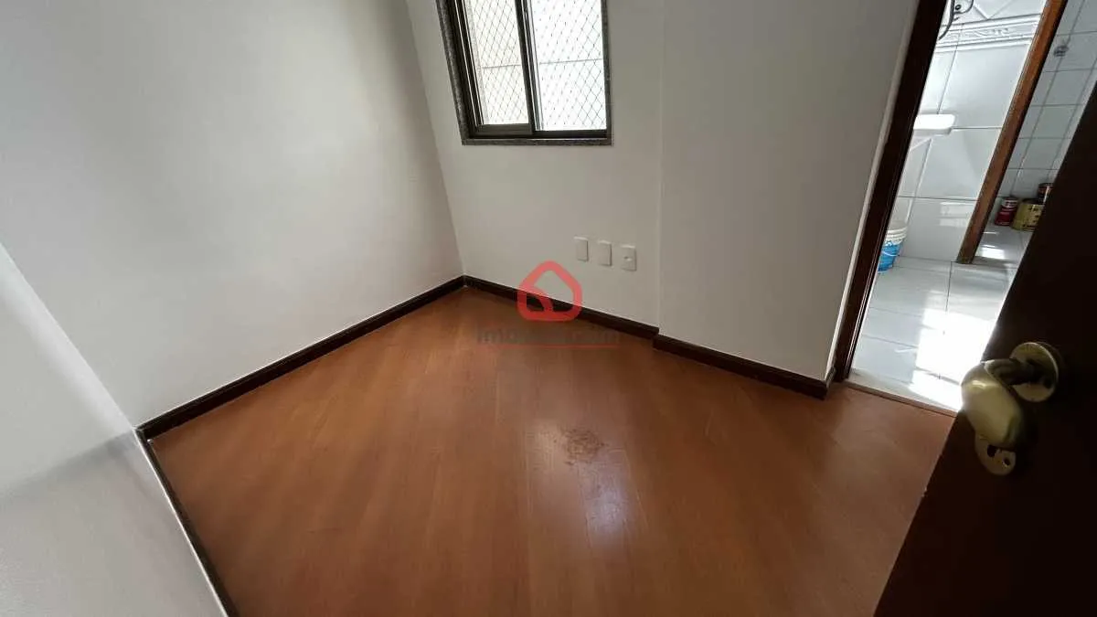 3-bedroom apartment in a building with a pool — photo 5