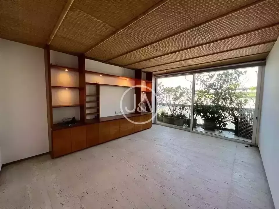 Water view in a 4-bedroom apartment, 838 m² — photo 29