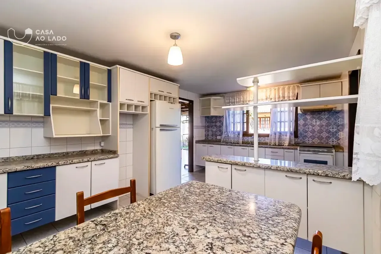 Furnished house 390 m² with 5 bedrooms and barbecue grill — photo 3
