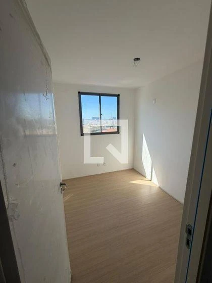 Wood or laminate floors in a 3-bedroom apartment, 63 m² — photo 2