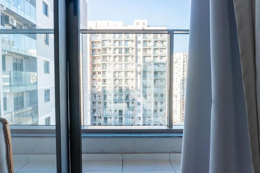 Furnished 1-bedroom apartment with a balcony — photo 7