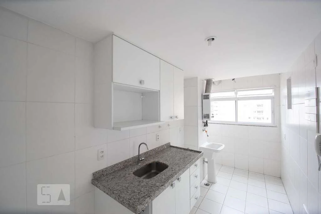 164 m² apartment with 3 bedrooms and a balcony — photo 13