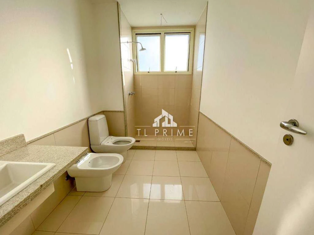 4-suite apartment with 555 m² and 5 parking spaces — photo 24