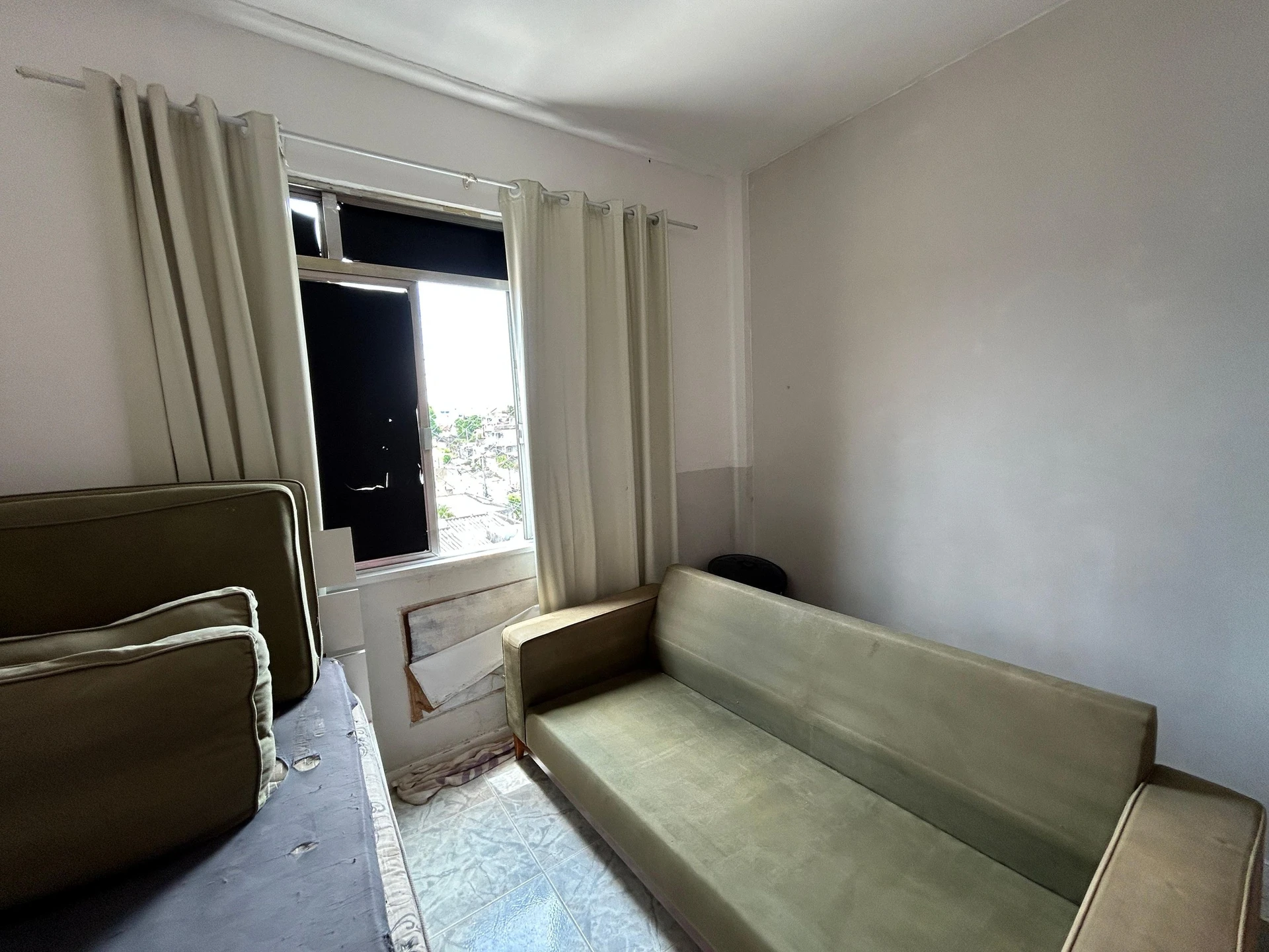 Washing machine in a 3-bedroom apartment, 130 m² — photo 22