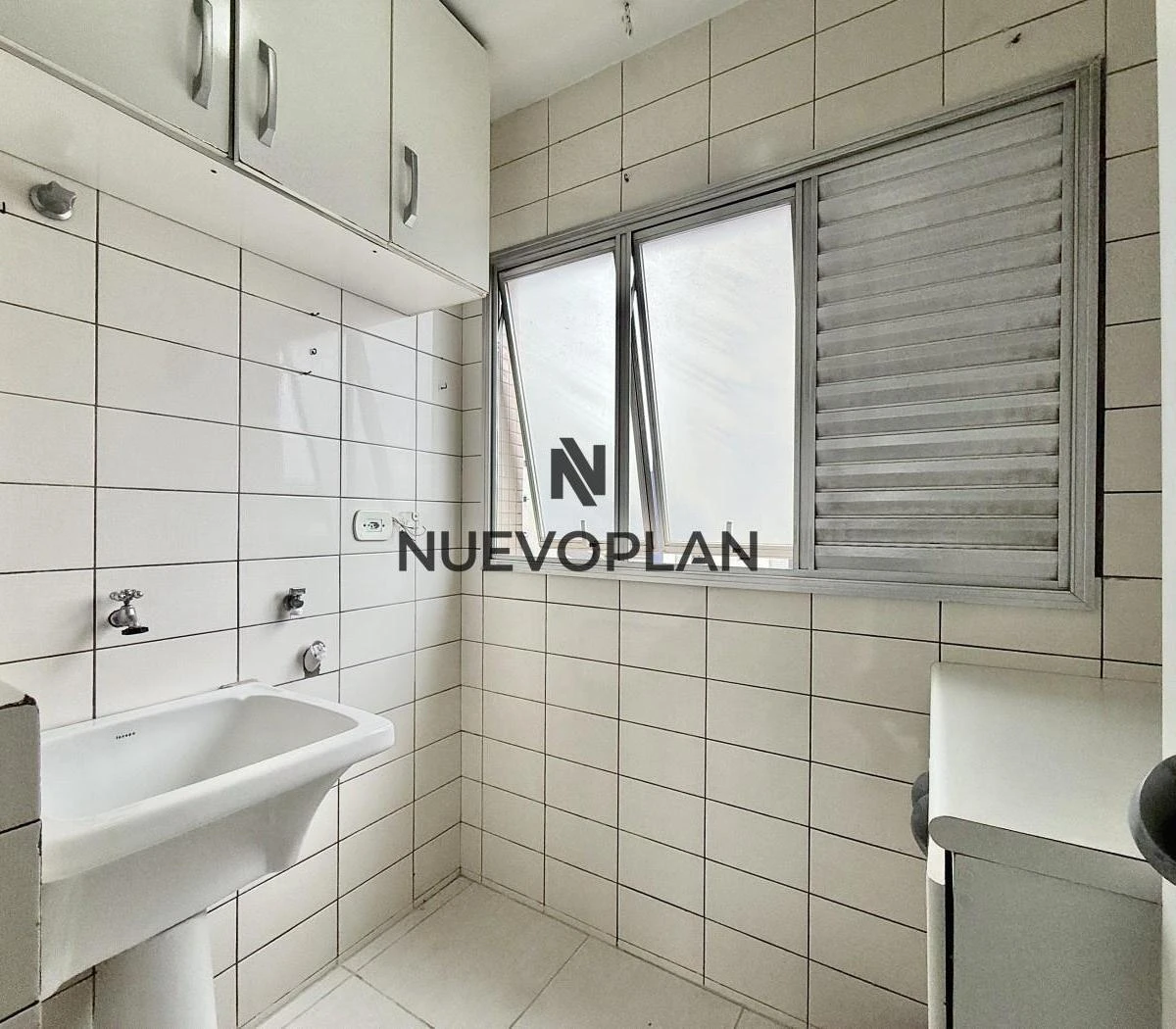 Floor-to-ceiling windows in a 3-bedroom apartment, 77 m² — photo 6