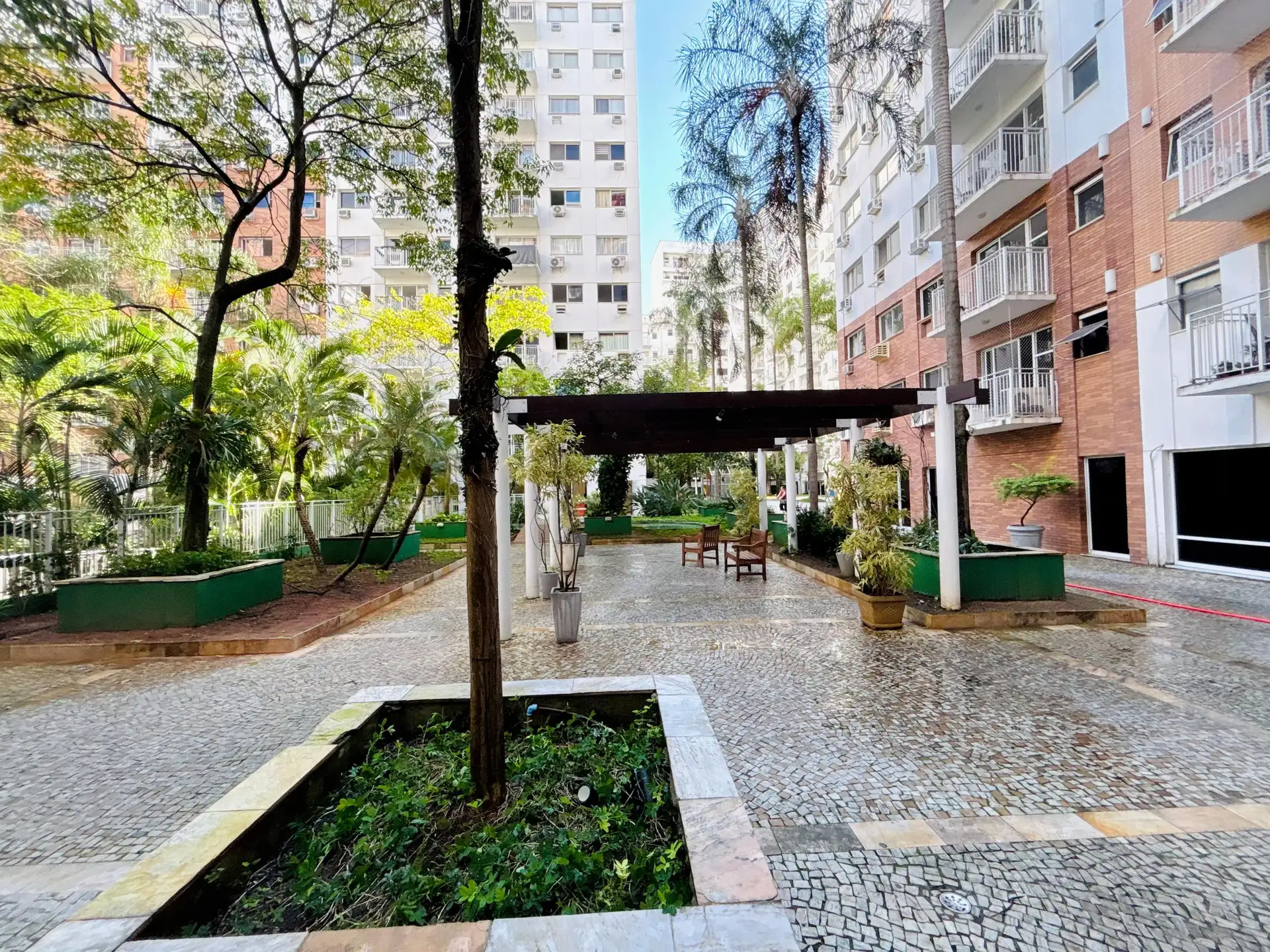 Apartamento mobiliado com cozinha integrada, 1 quarto — photo 17