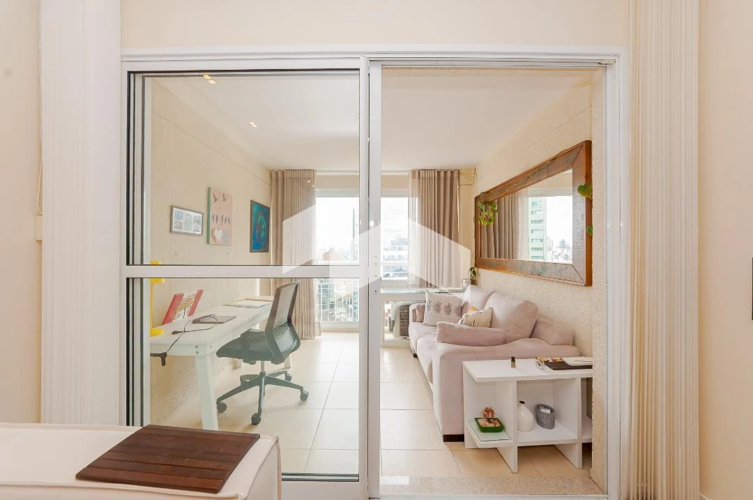 Departamento con espacio de home office en Curitiba — photo 7