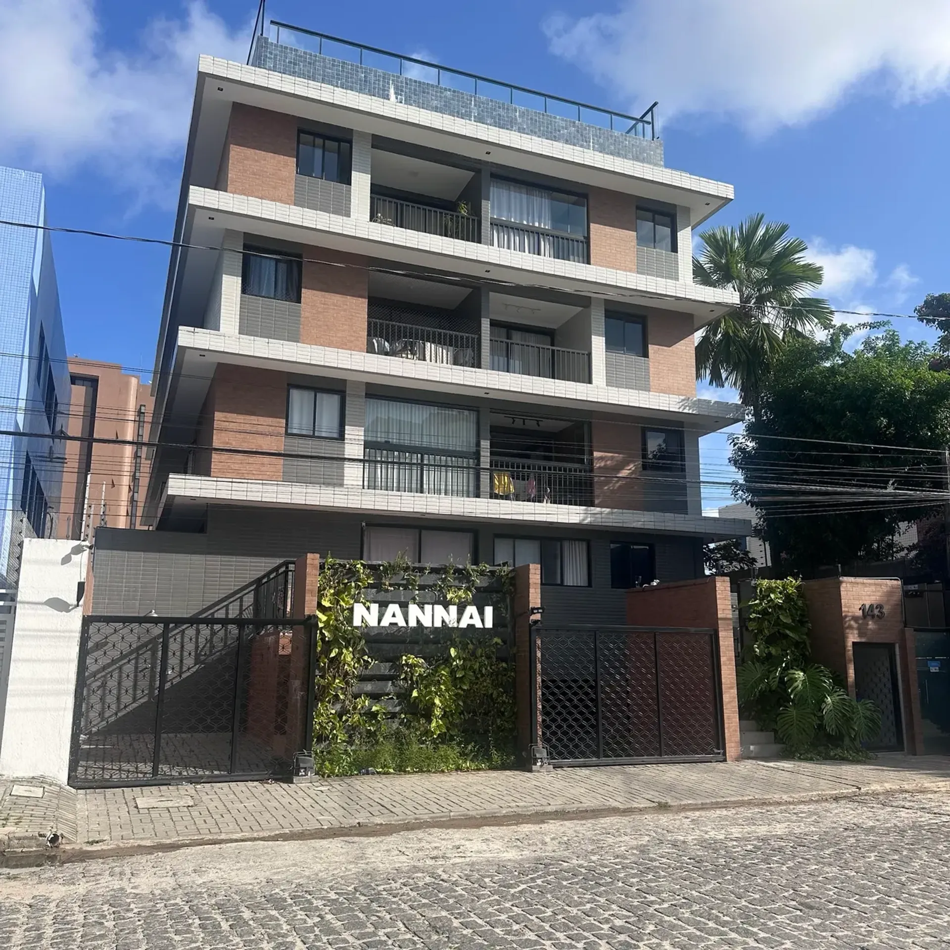 Квартира с 1 спальней, балконом и 55 м²