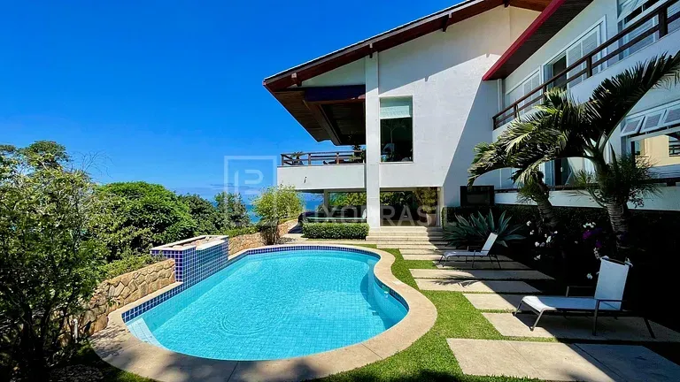 5-bedroom house with a private pool in Rio de Janeiro — photo 26