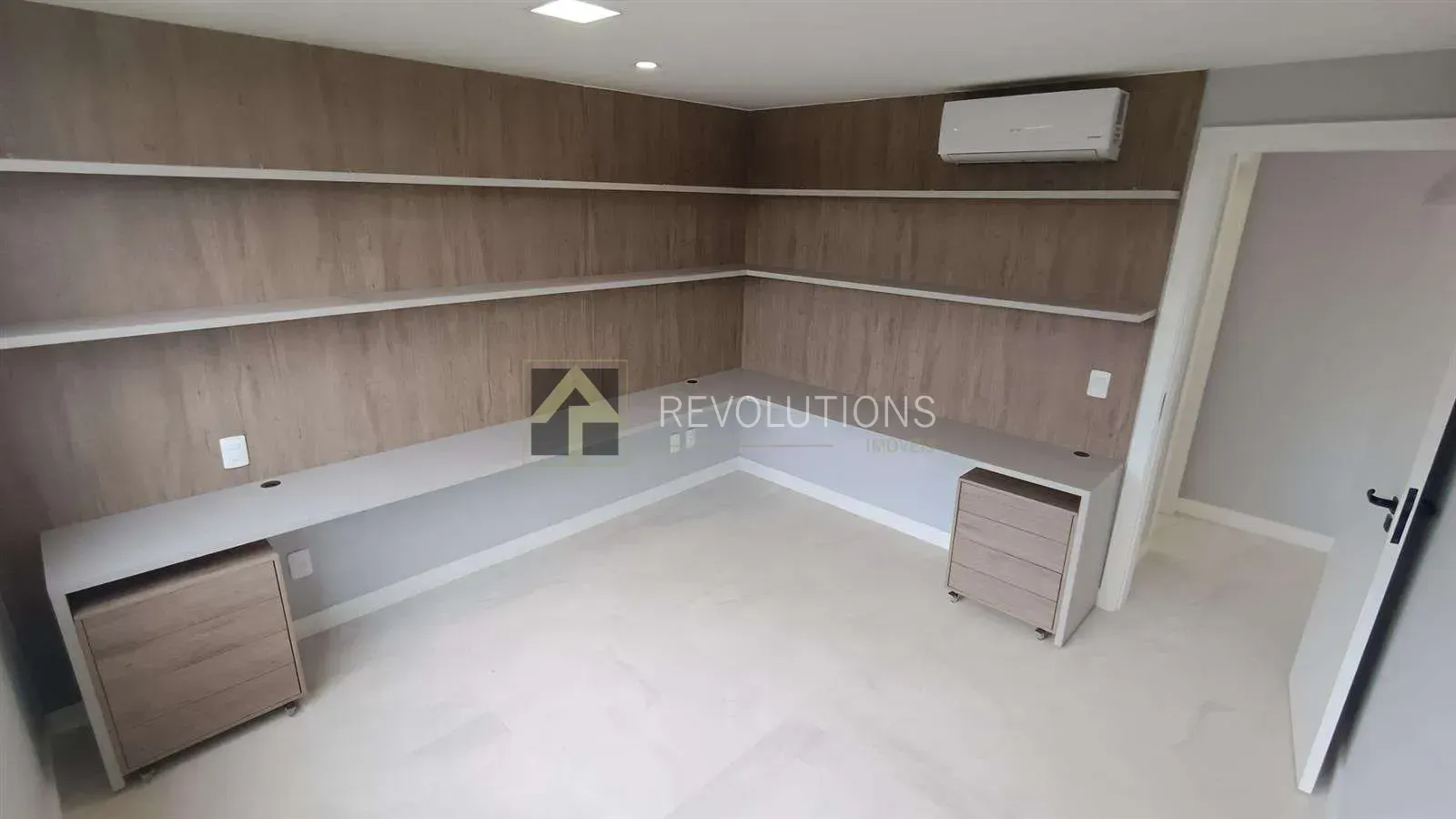 House with 5 bedrooms and 5 en-suites — photo 29