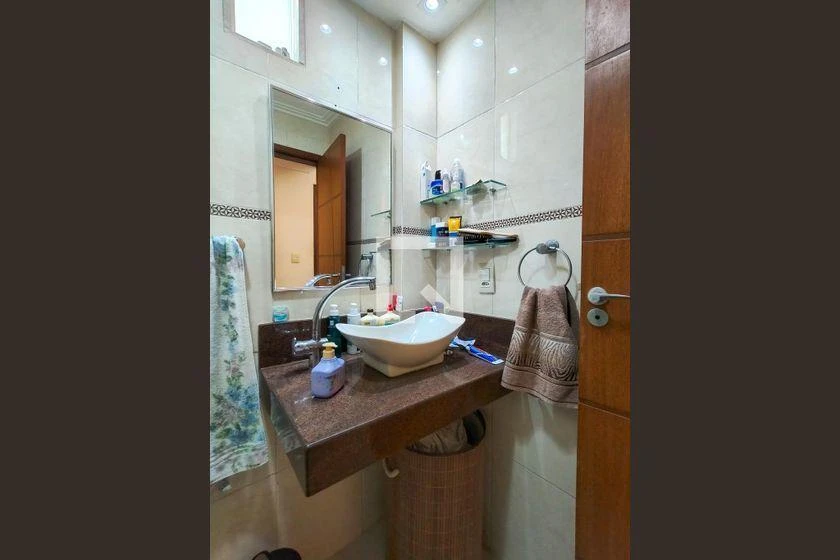 Furnished house with 3 bedrooms, 180 m² and 1 parking spot — photo 33