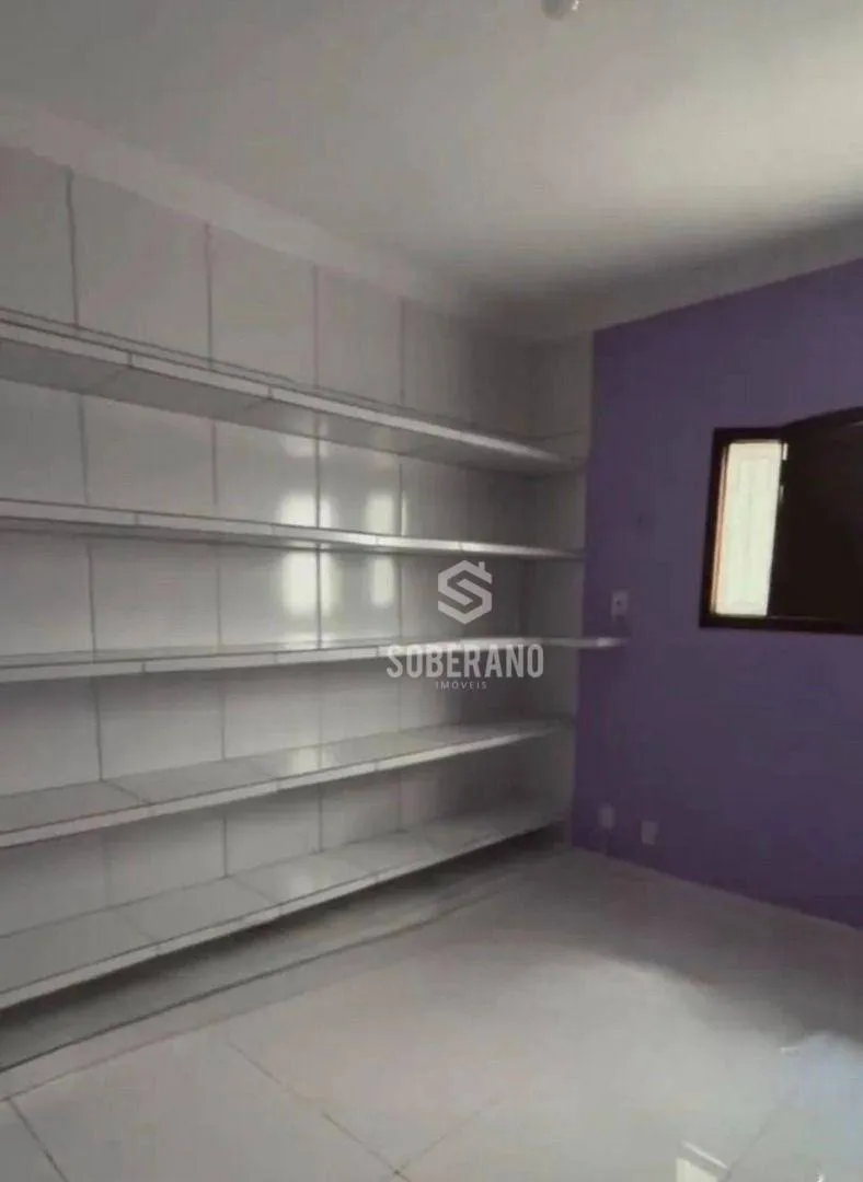 Casa para alugar com 3 quartos e 240 m² — photo 12