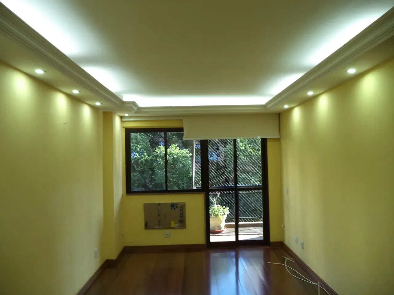 93 m² apartment with 2 bedrooms and 3 bathrooms — photo 35