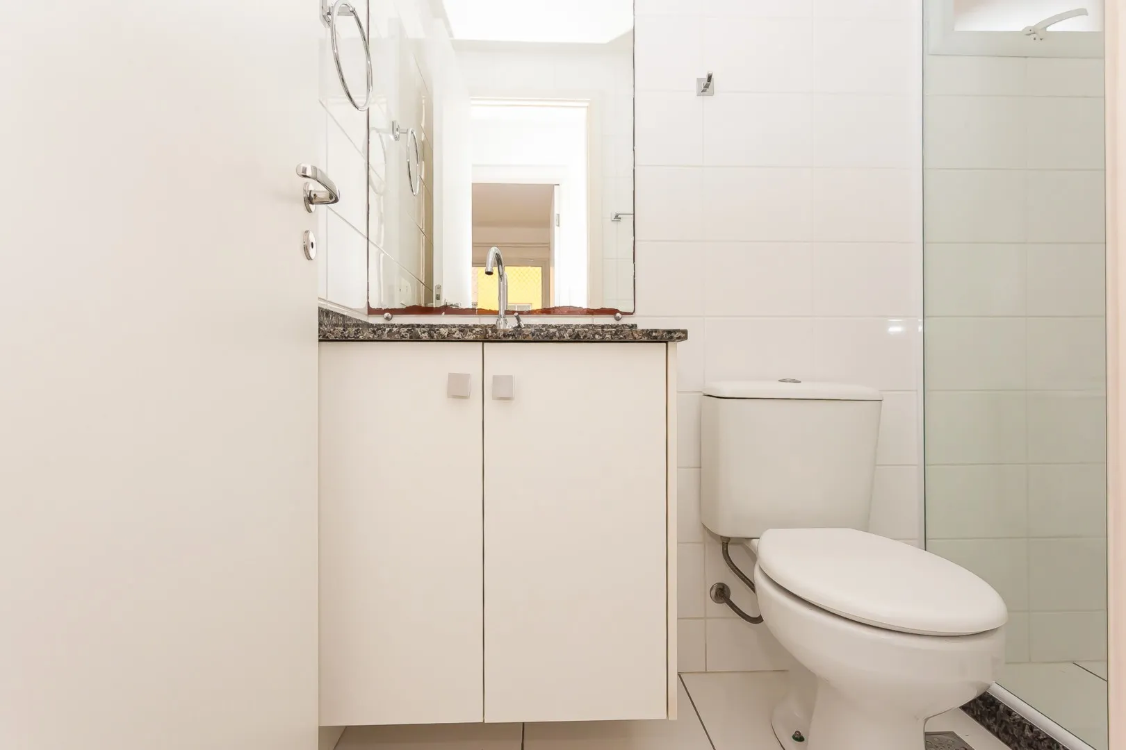 Apartment, 60 m², with wood or laminate floors — photo 29