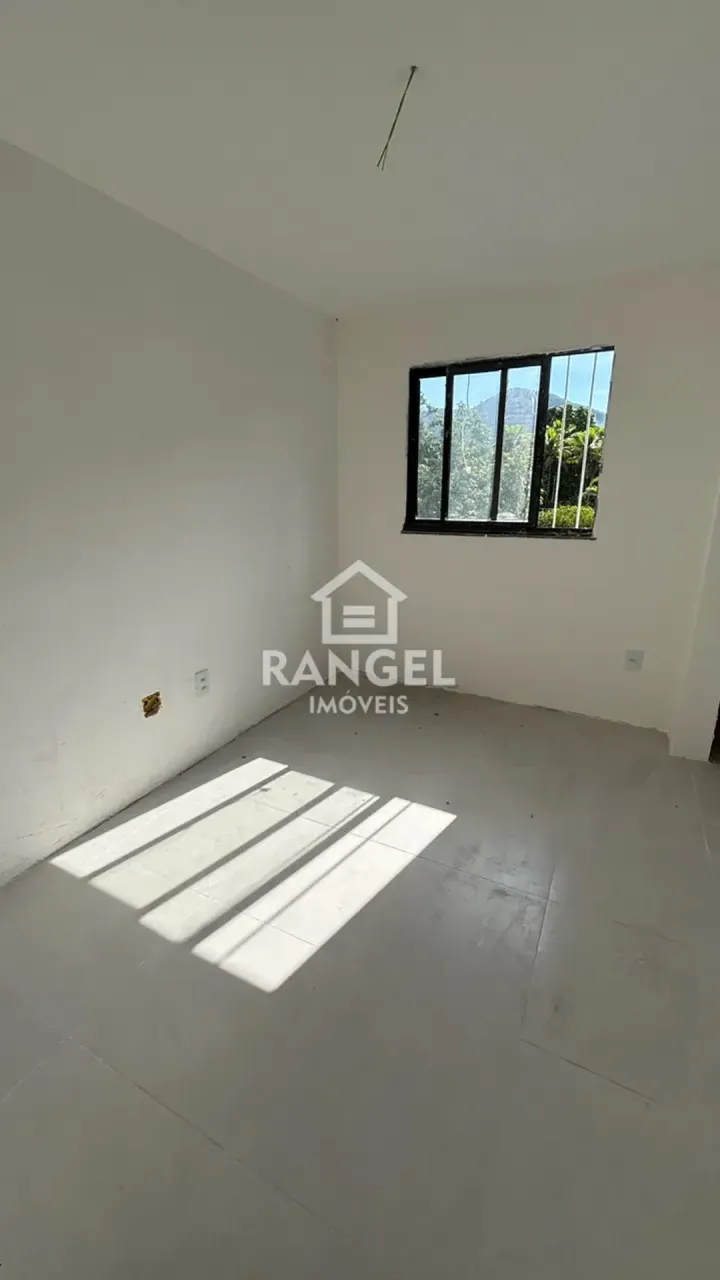 Apartamento sem mobília com 2 quartos e varanda — photo 14