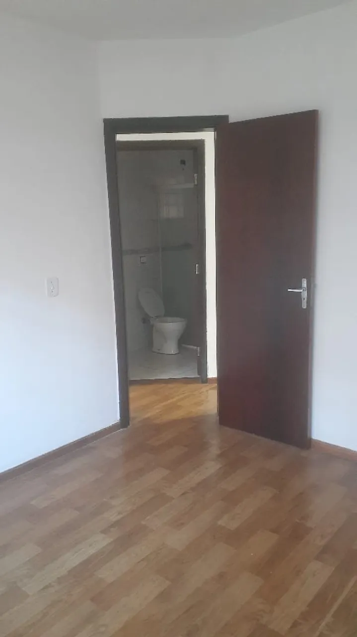 Two-story house for rent with 4 bedrooms and 1 parking spot — photo 5