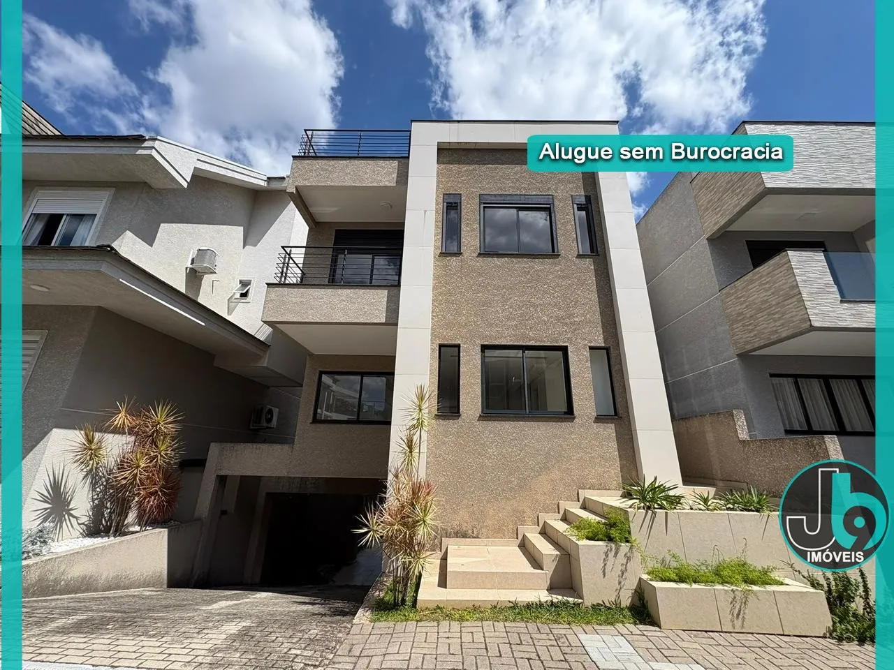 Condominium house with 295 m², 5 bedrooms and parking — photo 3
