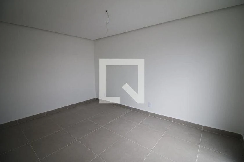 2-bedroom apartment in a building with a pool — photo 20